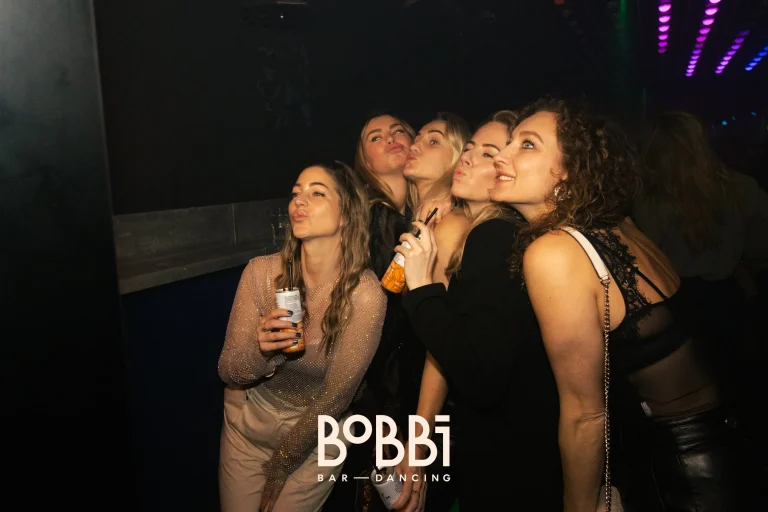 Foto 2-Year Anniversary: Day 1, Bobbi Bar-Dancing Haarlem