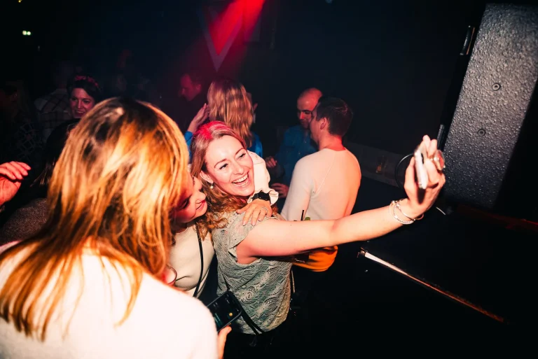 Foto Bobbi’s Ouderavond, Bobbi Bar-Dancing Haarlem