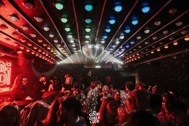 Foto The Good Girls Club, Bobbi Bar-Dancing Haarlem